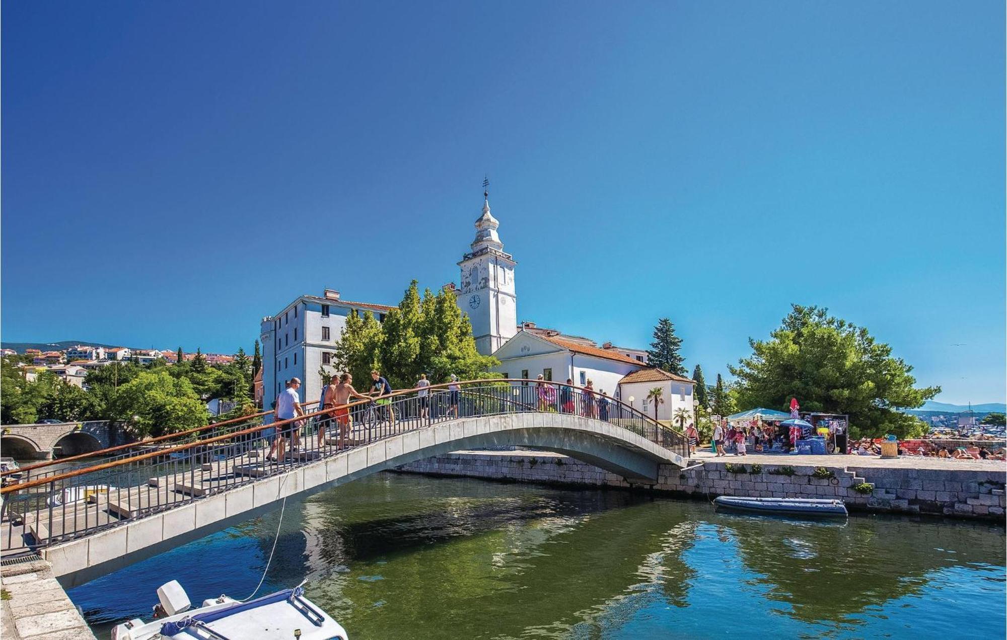 1 Bedroom Cozy Apartment In Crikvenica Dış mekan fotoğraf