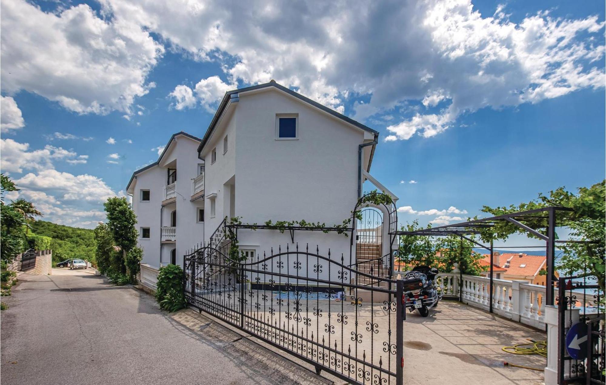1 Bedroom Cozy Apartment In Crikvenica Dış mekan fotoğraf